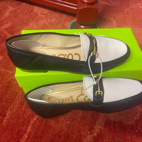 SAM EDELMAN
Loraine Two-Tone Bit Loafers. - Picture 7 of 13
